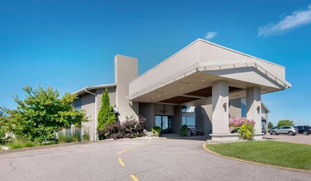 Eingangsbereich des Best Western Pembroke Hotel auf Kanada-Singlereisen.