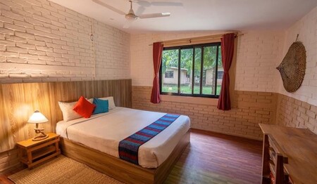 Doppelzimmer im Nana Jungle Resort auf Ihrer Rundreise Indien & Nepal für Singles