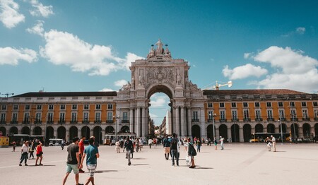 Praça do Comércio in Lissabon – Singlereise Portugal für Singles und Alleinreisende