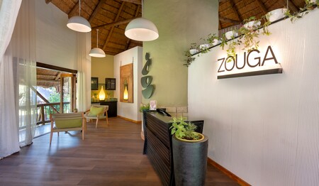 Stilvoller Empfang des Wellness- und Spa-Bereichs: Singles & Alleinreisende buchen bei singlereisen.de