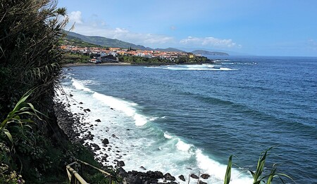 Blick auf Wanderungen entlang der Küste – Singlereise Azoren für Alleinreisende