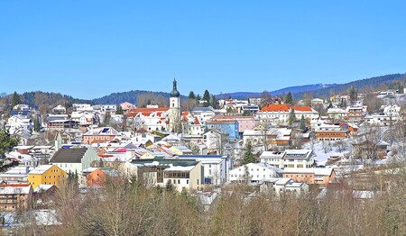 Singlereisen Bayerischer Wald und mit weiteren Singles & Alleinreisenden die Natur genießen.