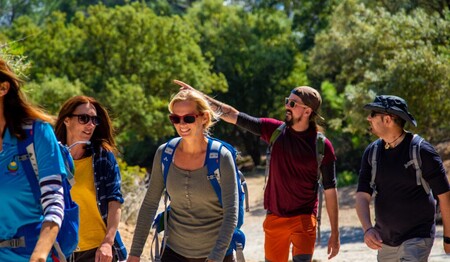 Gruppe beim Wandern auf den Azoren – Singlereise Azoren für Alleinreisende
