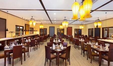Chaarya Resort Restaurant Innenansicht für Singles & Alleinreisende in Tissamaharama