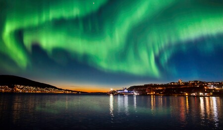 Narvik Nordlichter am Nachthimmel: Singles & Alleinreisende buchen bei singlereisen.de
