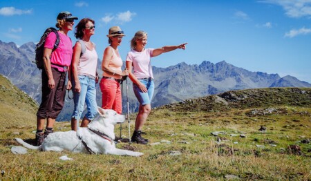Wanderurlaub für Alleinreisende in den Tiroler Bergen mit singlereisen.de
