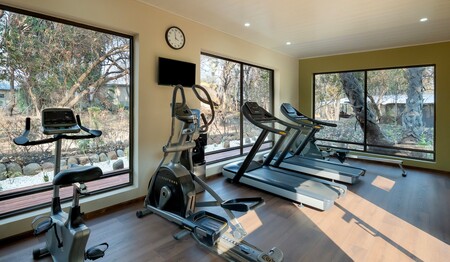 Trainingsgeräte im Fitnessbereich der Unterkunft: Singles & Alleinreisende buchen bei singlereisen.de