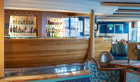 Hurtigruten Bar & Interieur: Singles buchen bei singlereisen.de