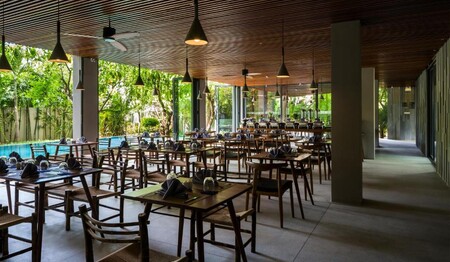 Restaurant vom Silk Eco Hotel auf Ihrer Rundreise Vietnam & Kambodscha für Singles & Alleinreisende