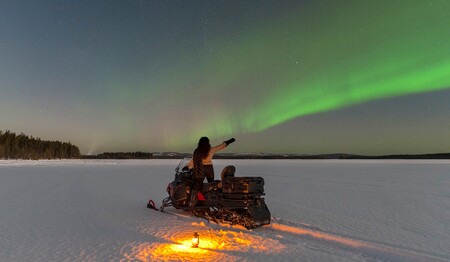 Winter-Urlaub mit Schneemobilfahren in Schweden für Alleinreisende bei singlereisen.de