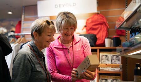 Hurtigruten Shop an Bord: Singles buchen bei singlereisen.de