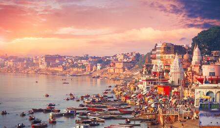 Indien Singlereisen: Spirituelle Momente in Varanasi am heiligen Fluss Ganges