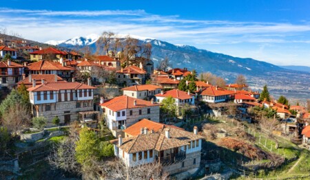 Mit Singlereisen.de in Griechenland die Schönheit der griechischen Dörfer in Thessalien erkunden.