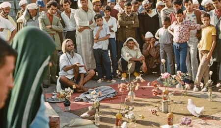 Der pulsierende Hauptplatz Djemaa el Fna in Marrakesch bei dieser Singlereise für Singles & Alleinreisende.